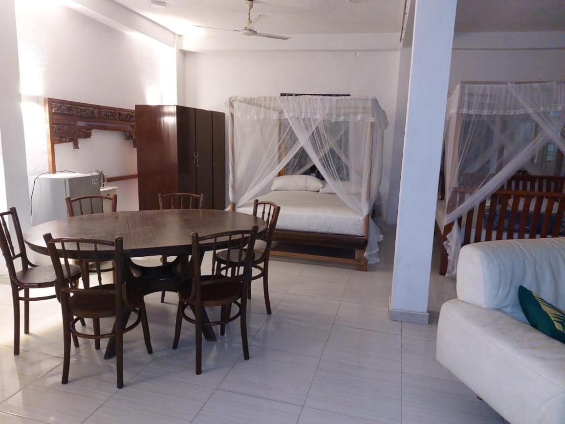 Blue Horizon Beach Hotel Tangalle Exterior foto